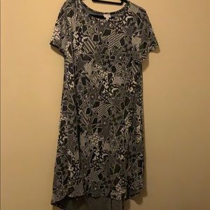 Lularoe Carly L Tshirt Dress